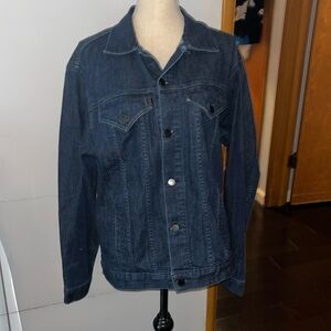 OAK + FORT woman’s jeans jacket size Large.  Excellent condition.  Black buttons